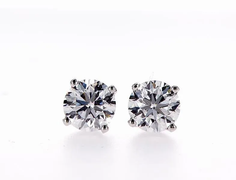 14K  Gold Round Diamond Stud Earrings (1.50Ctw)