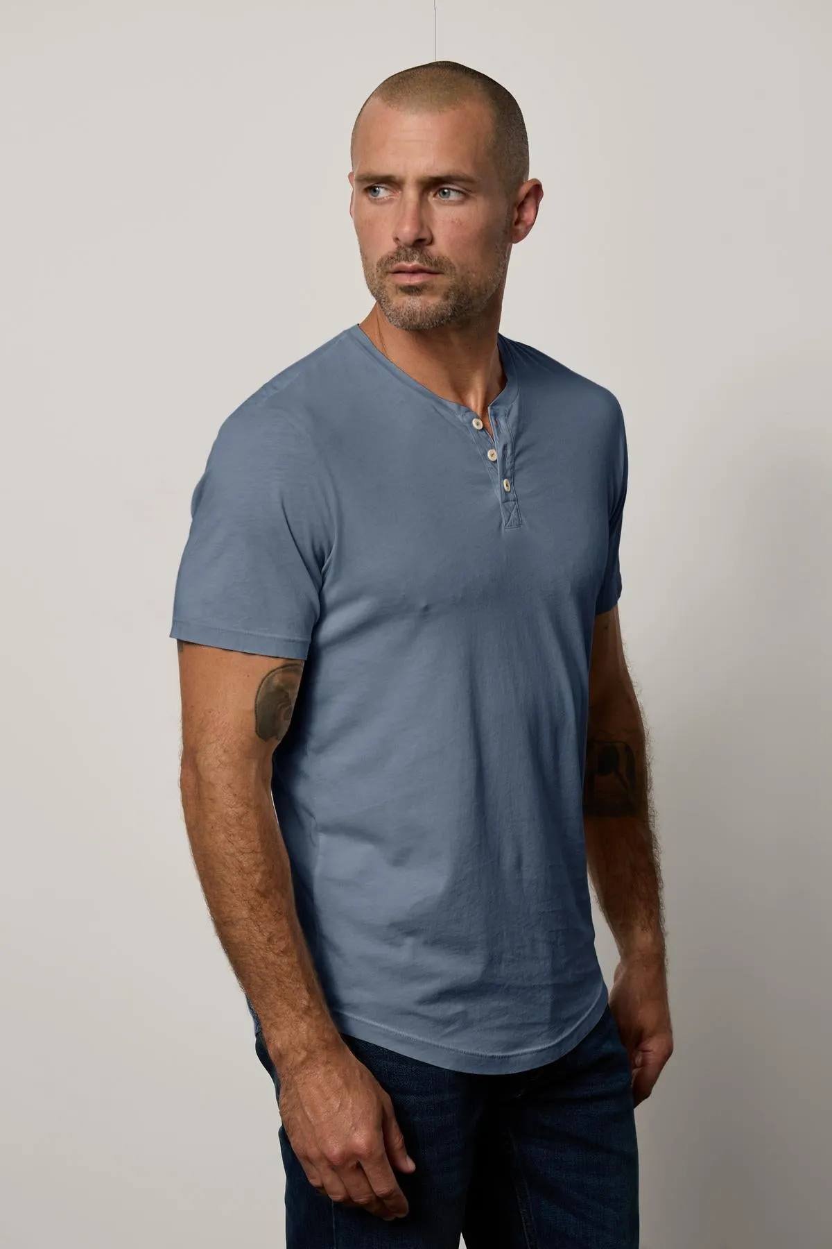 FULTON SHORT SLEEVE HENLEY