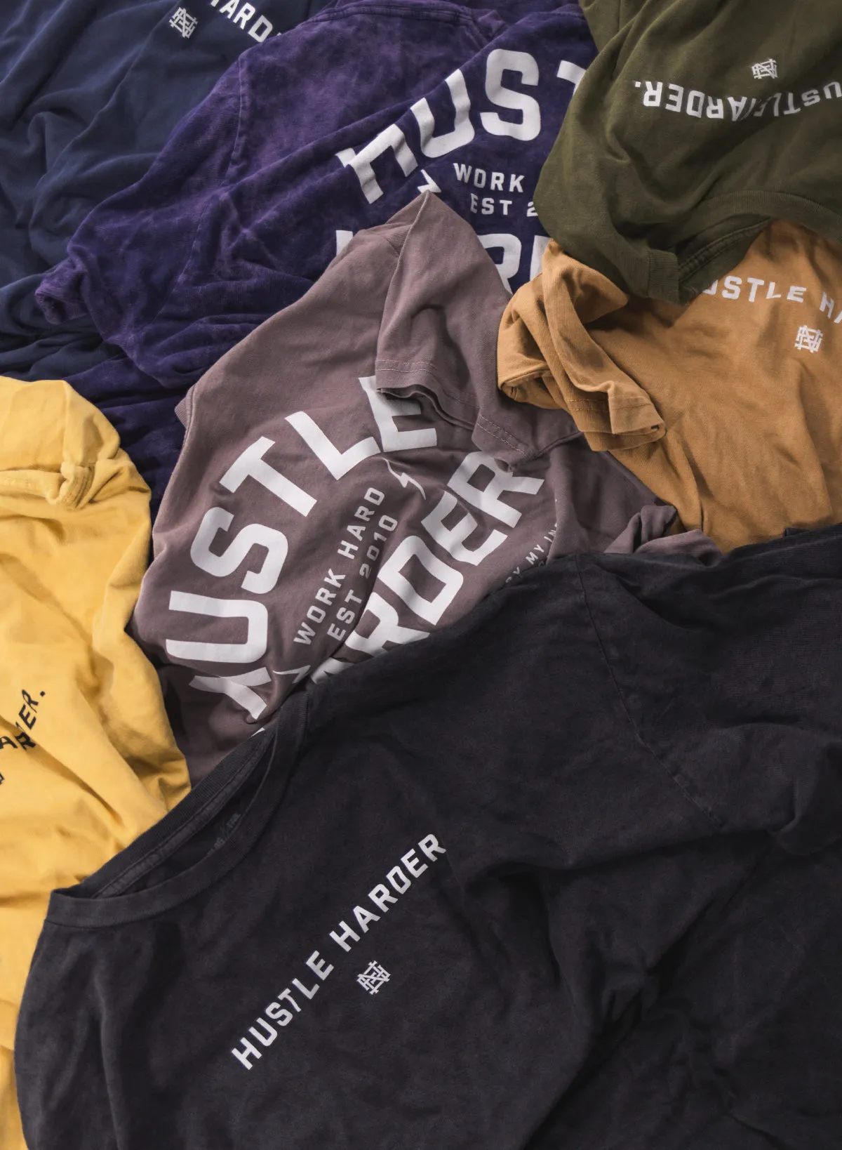 HUSTLE HARDER OVERSIZED TEE - CAMEL