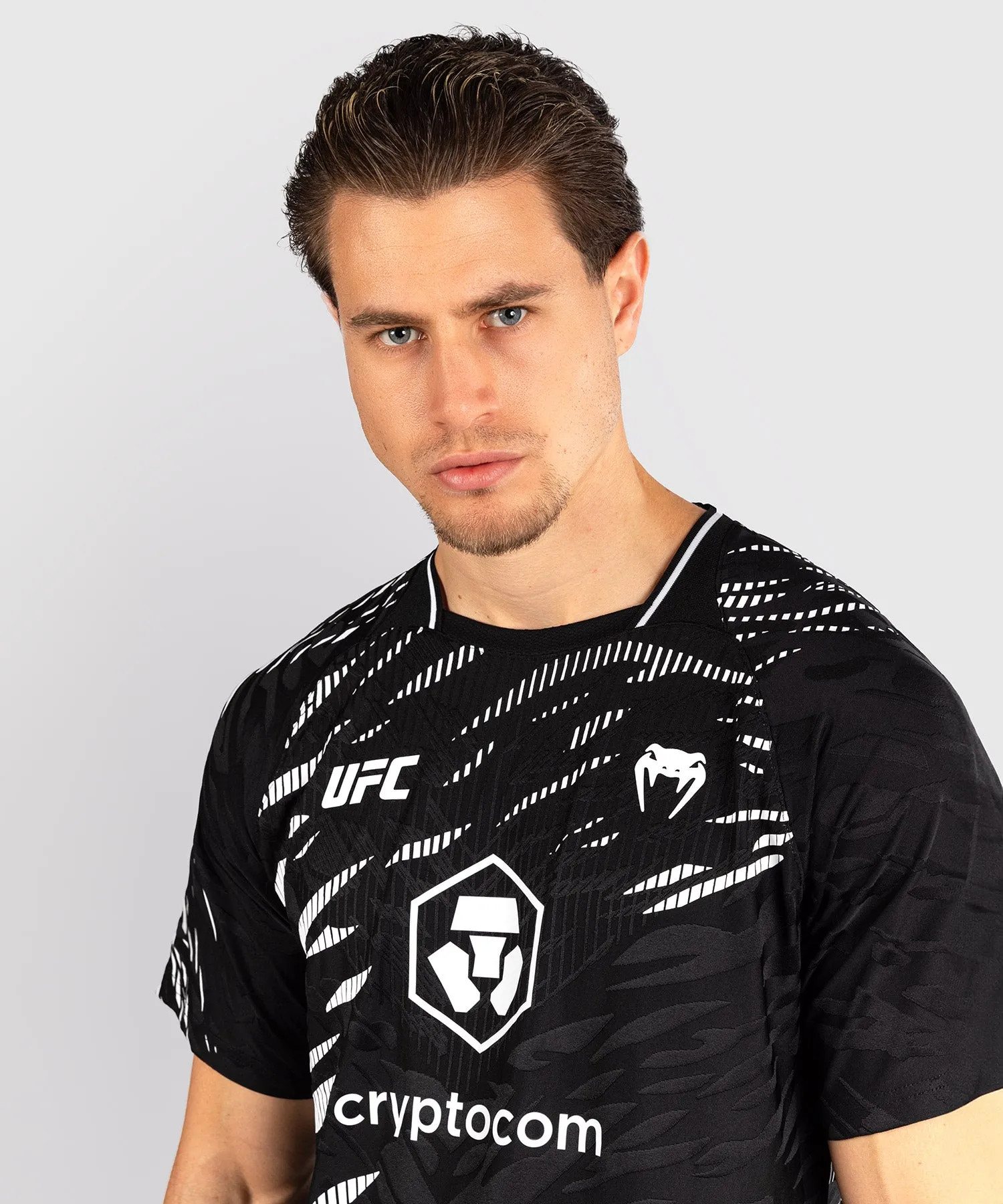 UFC Fusion by Venum Authentic Fight Night Men’s Walkout Jersey - Black